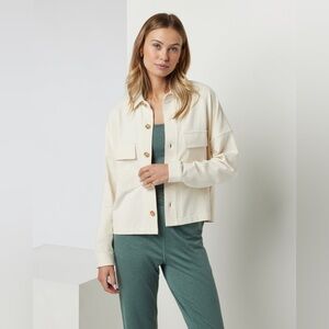 NWT Vuori Mackenzie Cropped Shirt Women's Cotton Shirt Jacket in Natural